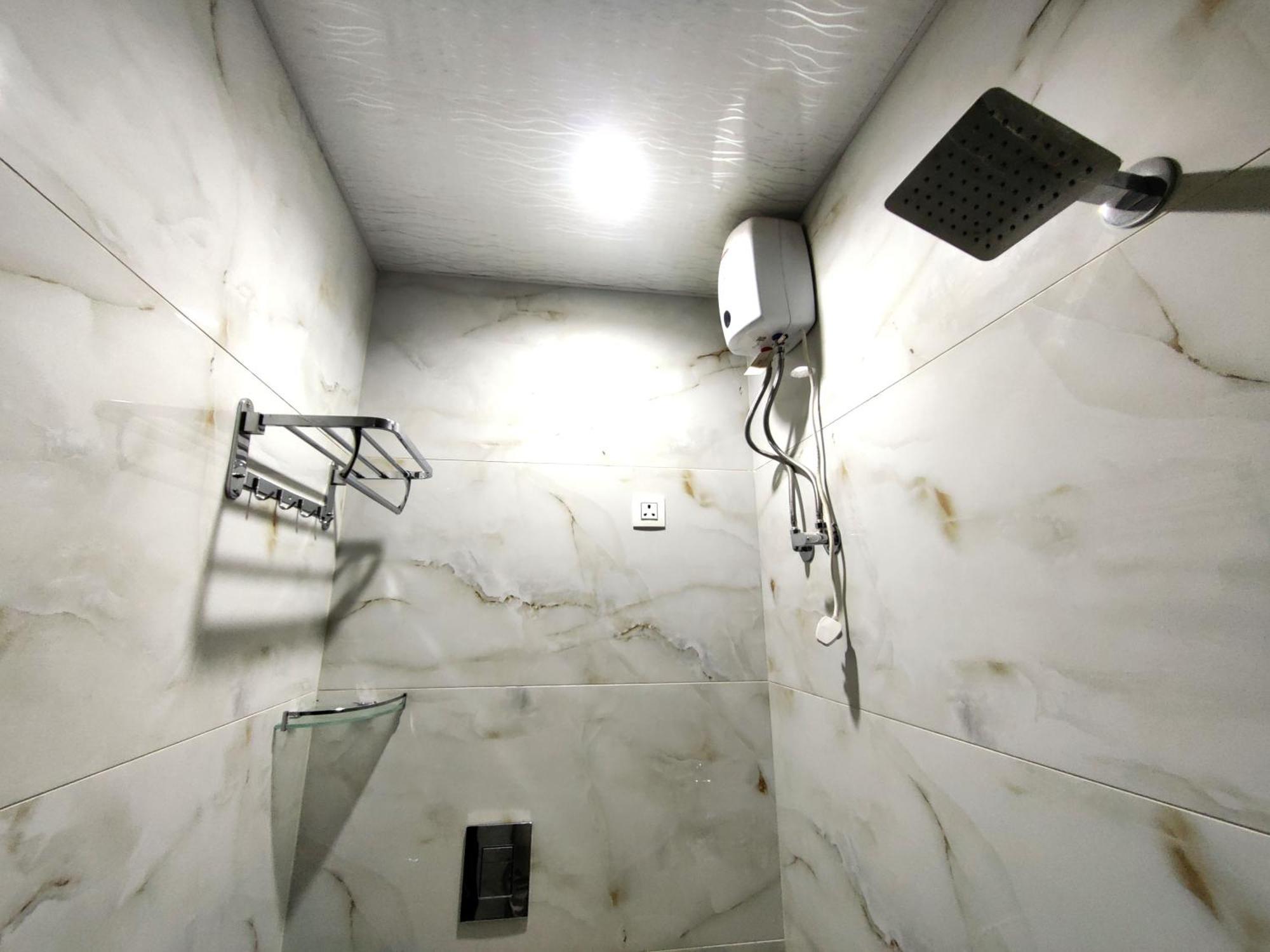 Hotel Comfy Inn مومباي المظهر الخارجي الصورة