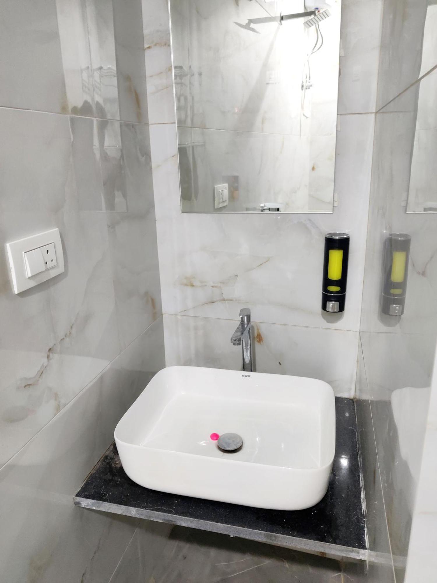Hotel Comfy Inn مومباي المظهر الخارجي الصورة