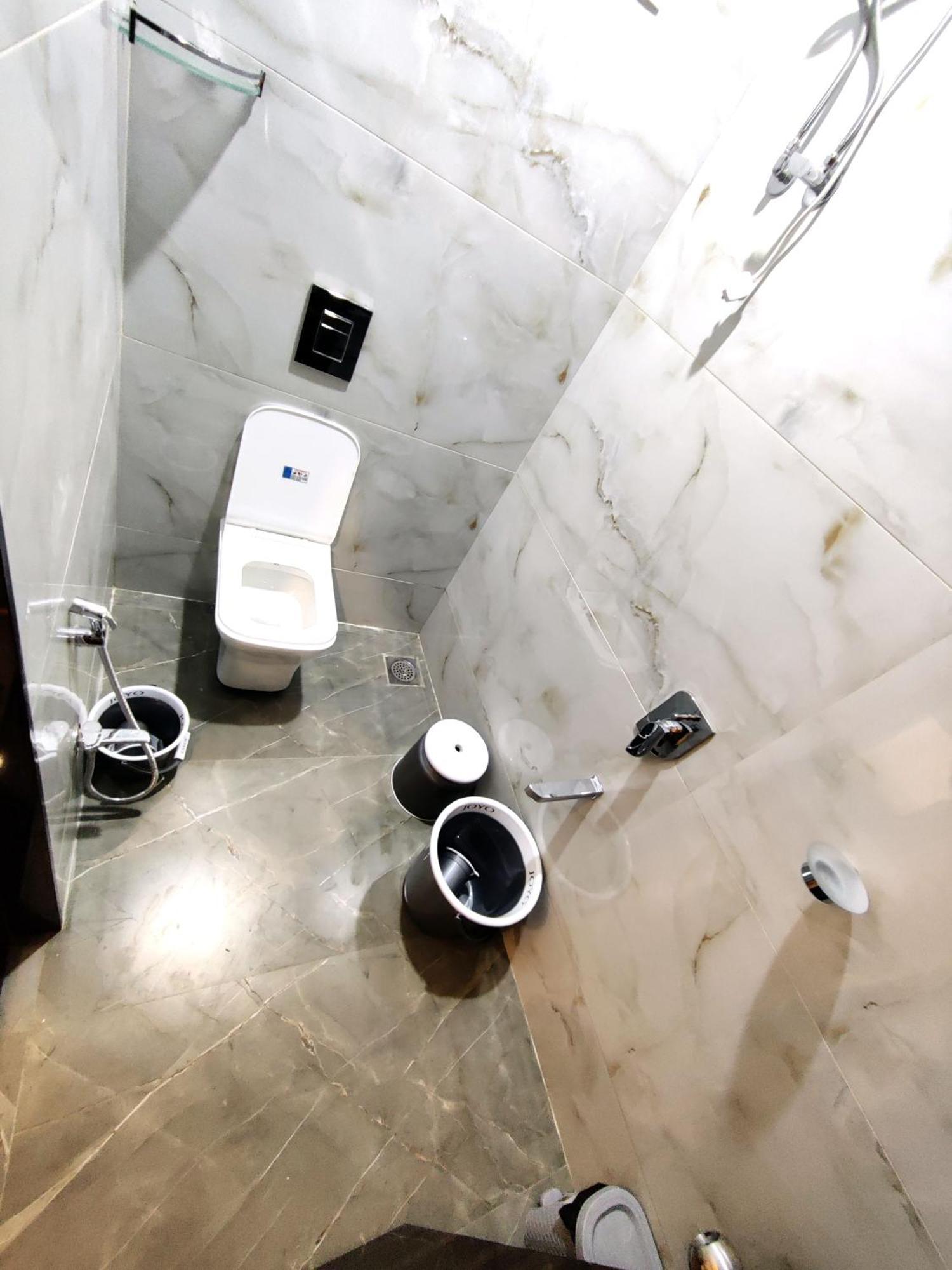 Hotel Comfy Inn مومباي المظهر الخارجي الصورة