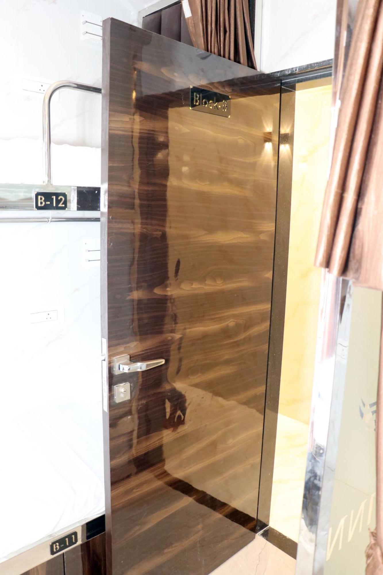 Hotel Comfy Inn مومباي المظهر الخارجي الصورة