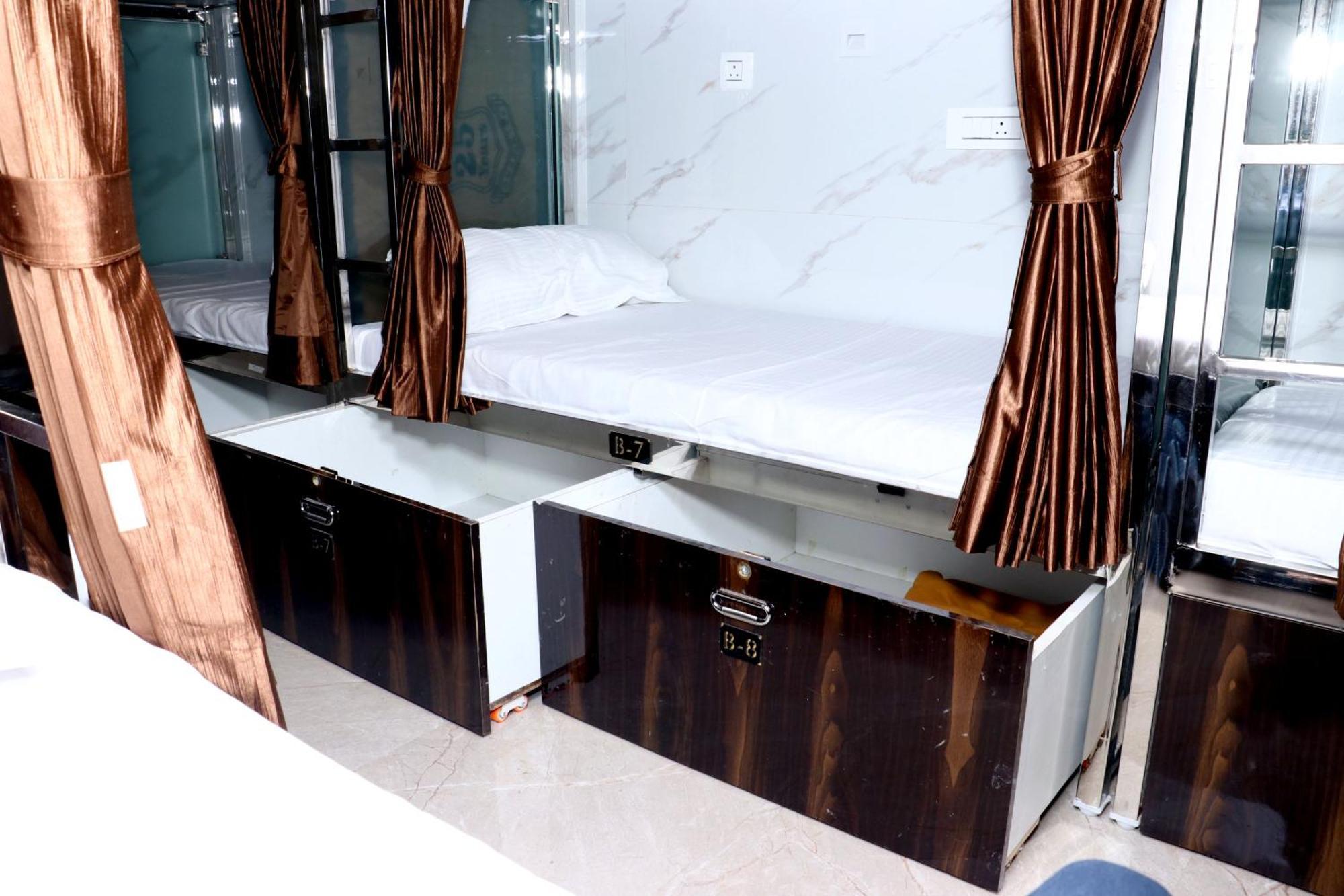 Hotel Comfy Inn مومباي المظهر الخارجي الصورة